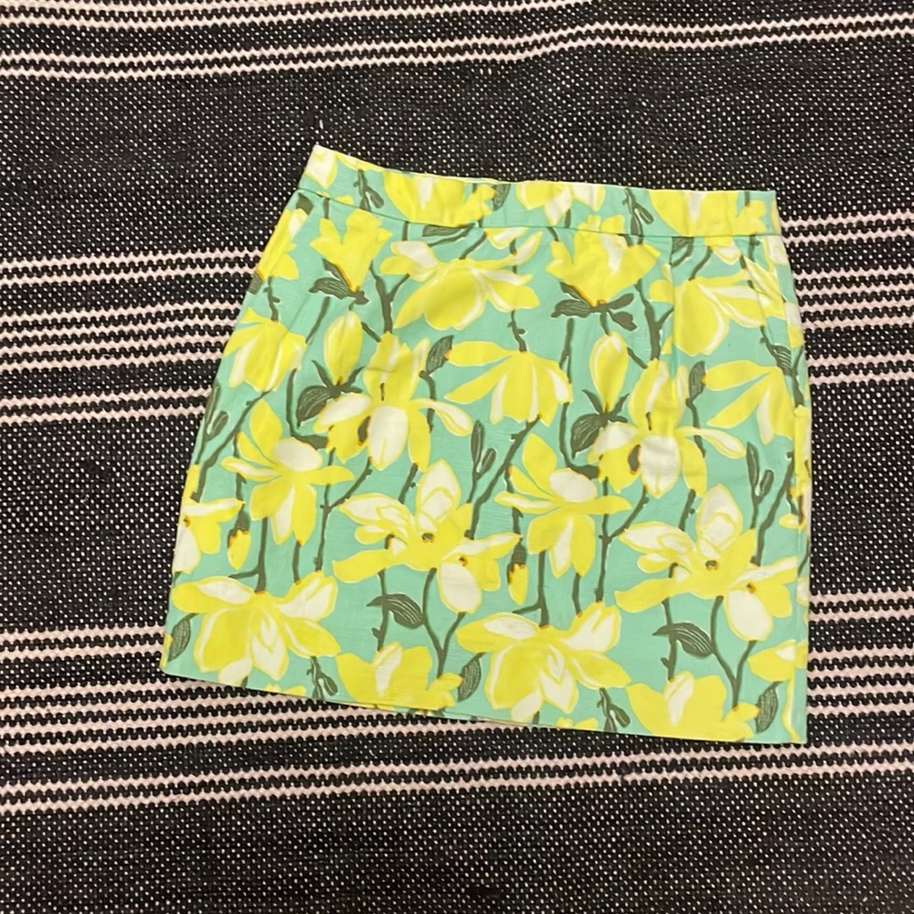 Bold bright flower print j crew mini skirt